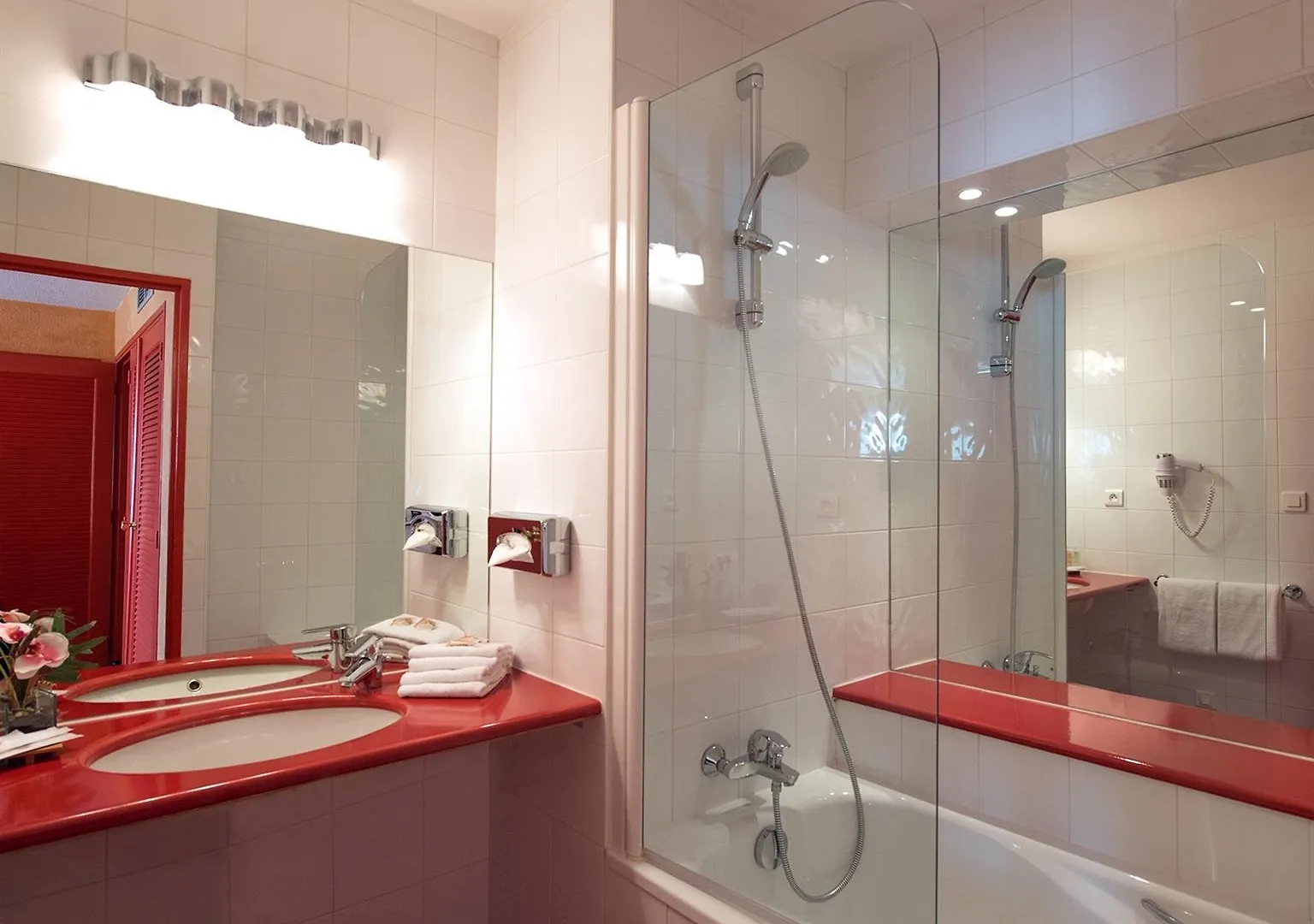 Hotel Le Drip'S Marseilles 4*,